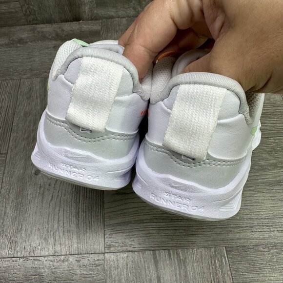 Nike Star Runner 4 Kids size 12c White Multicolored Lightweight Shoes - Picture 6 of 8